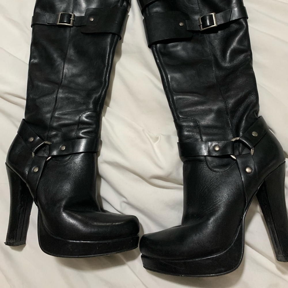 Steve Madden Black Leather Boot - Picture 3 of 3